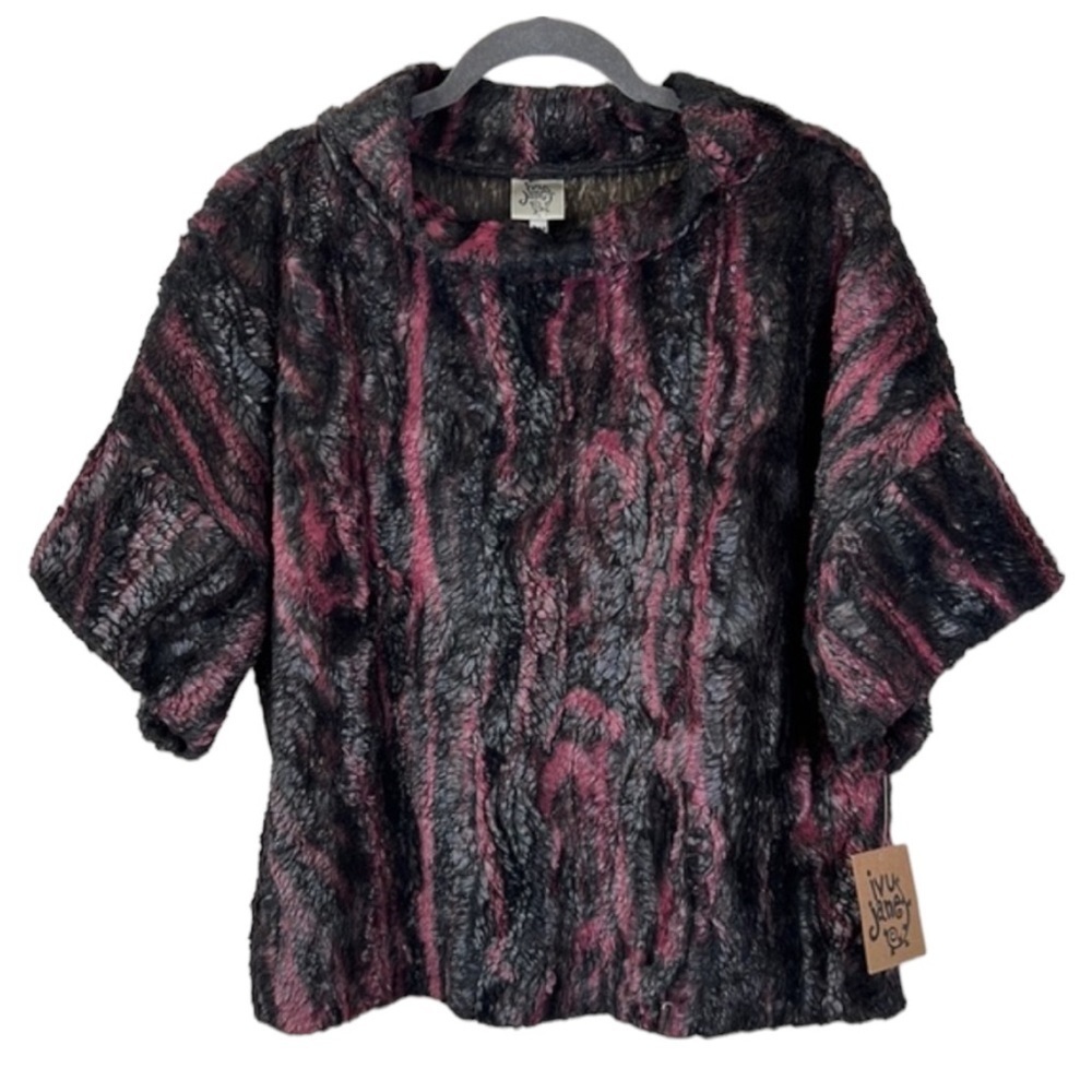 Ivy Jane Faux Fur Red And Black Short Sleeve Sweater Size S/M